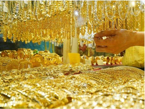 Giá vàng hôm nay 4.4.2024: Vàng nhẫn lập kỷ lục mới, lên gần 72 triệu đồng/lượng