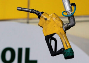 Giá xăng dầu hôm nay 11/5/2024 trượt dốc từ mức cao nhất một tuần
